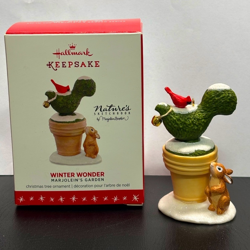 2016 Hallmark Keepsake Ornament Winter Wonder Marjolein's Garden #3 QX9174